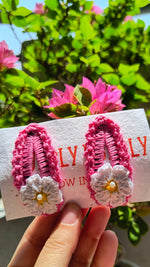 Crochet Tic Tac Hair Clip - Pink with White Daisy