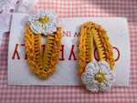Crochet Tic Tac Hair Clip - Yellow with White Daisy
