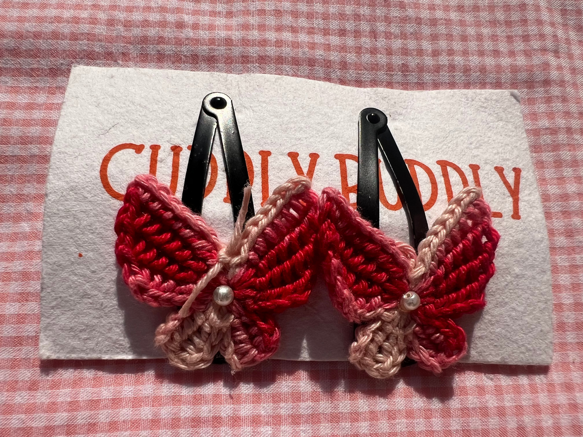 Tiny Butterfly Tic Tac Crochet Clip - Red & Pink