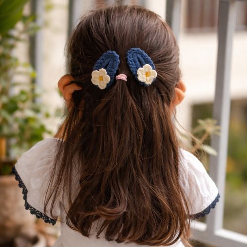 Blue Daisy & Ivory Bow Crochet Gift Box – Set of 3 Clips