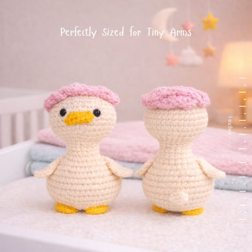 Handamde Crochet Duck Toy